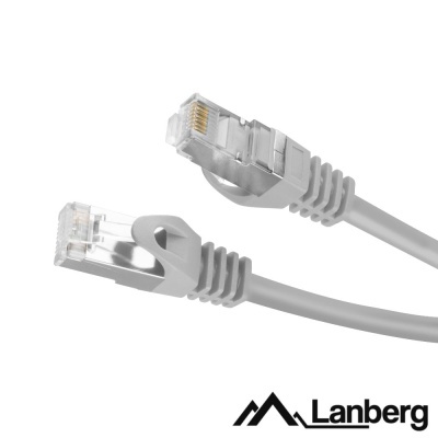 Cabo de rede LAN cinzento com conectores RJ45 transparentes e logótipo Lanberg