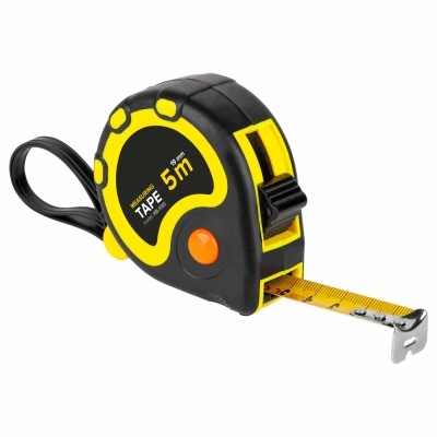 Trena de medição preta e amarela com fita métrica estendida