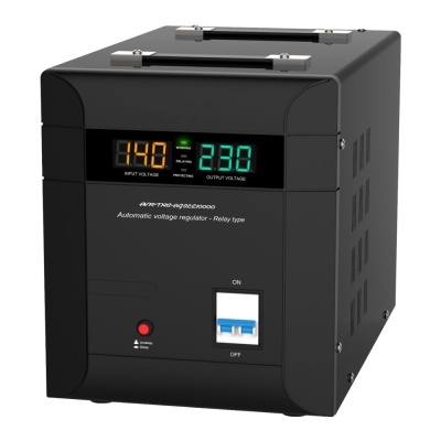 Regulador automático de voltagem preto com visor digital e interruptor azul