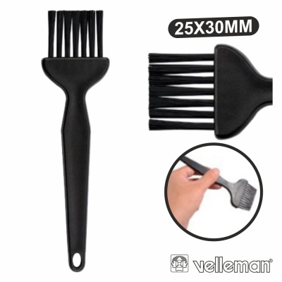 Escova preta de limpeza com cabo e cerdas retangulares visível de vários ângulos com texto e logotipo