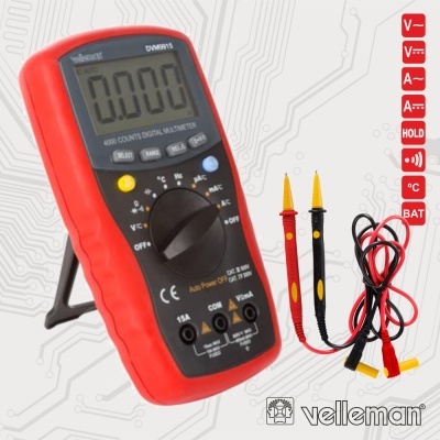 Multímetro digital Velleman DW6015 vermelho e preto com fios de teste em fundo cinza