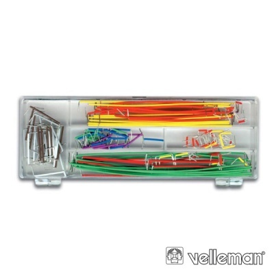 Caixa transparente com cabos elétricos coloridos organizados, marca Velleman