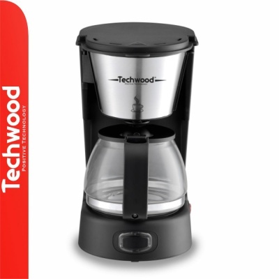 Máquina de café Techwood preta e inox com jarra de vidro