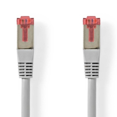 Cabo de rede cinzento com conectores RJ45 prateados e tampa vermelha.