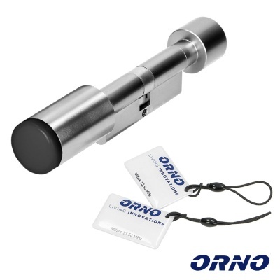 Cilindro de fechadura metálico prateado com extremidade preta e etiquetas ORNO