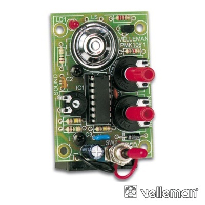 Placa eletrónica verde com componentes e botões vermelhos da Velleman