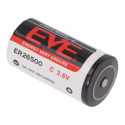 Pilha de tamanho C preta, branca e vermelha da marca EVE com 3.6V