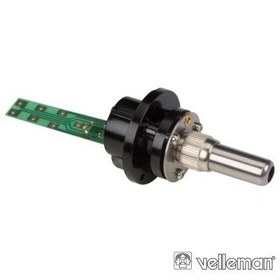 Sensor industrial metálico com placa de circuito verde