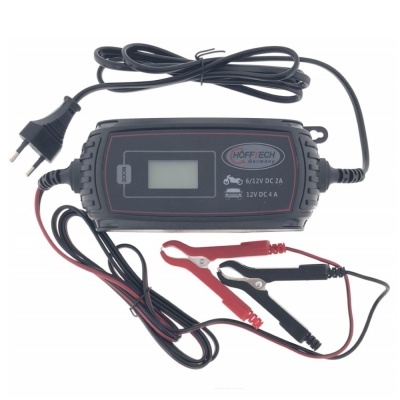 Carregador de bateria HOFFTECH preto com cabos e garras