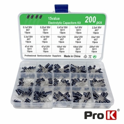 Caixa com 200 capacitores eletrolíticos organizados em compartimentos e rótulo informativo