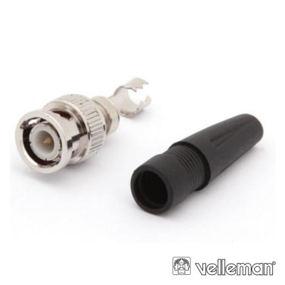 Conector BNC metálico com capa preta desmontada num fundo branco