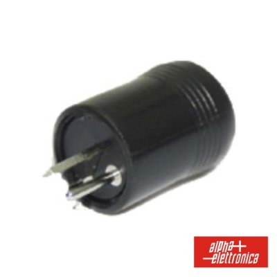 Tomada elétrica preta cilíndrica com três pinos metálicos e logótipo alpha elettronica