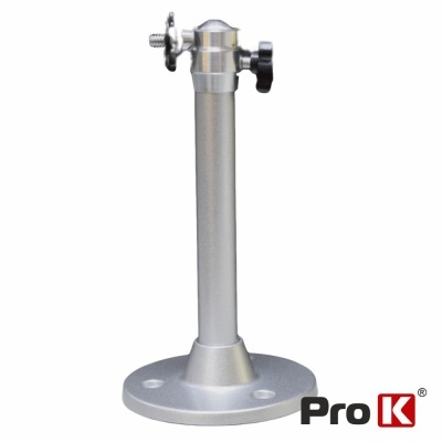 base de suporte metálica prateada com parafusos de ajuste e logótipo Pro K
