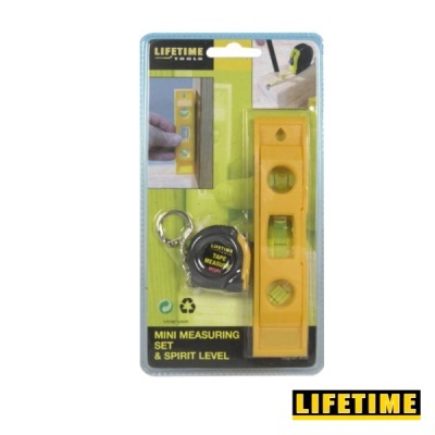 Conjunto de medição mini com nível de bolha e fita métrica na embalagem