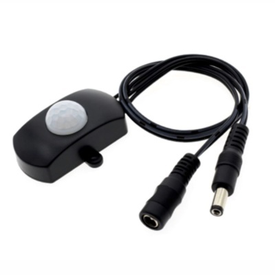 Sensor de movimento preto com cabo e conectores