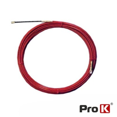 Cabo vermelho com extremidades metálicas e logotipo Pro K