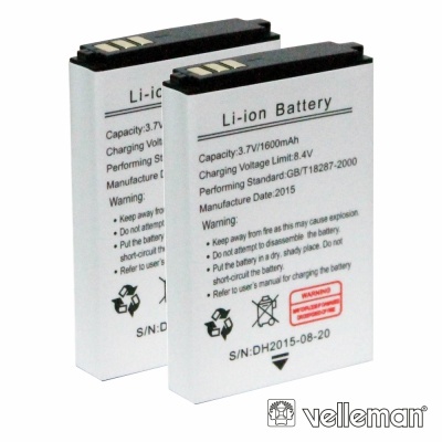 Dois acumuladores Li-ion bateria brancos com texto e símbolos em preto