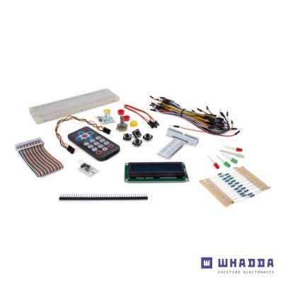 Conjunto de componentes eletrónicos diversos sobre fundo branco