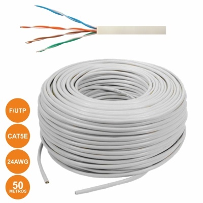 Rolo de cabo de rede branco CAT5E com pares de fios coloridos