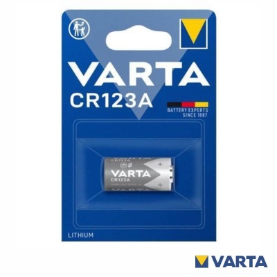 Pilhas de bateria Varta CR123A de lítio em embalagem azul