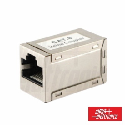 Conector RJ45 CAT 6 Inline Coupler prateado com etiqueta num fundo branco