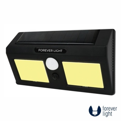 Luz solar de parede preta com painéis LED e sensor de movimento