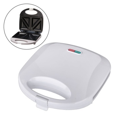 Torradeira sandwich branca com interior antiaderente preto