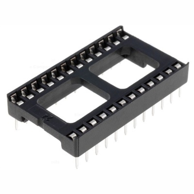 Base para circuito integrado preta com 24 pinos metálicos