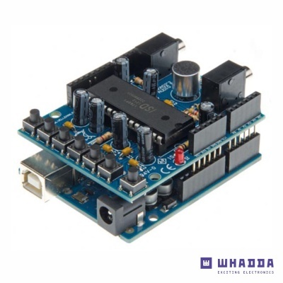 Placa eletrónica azul com componentes e chip integrado IDS 2D
