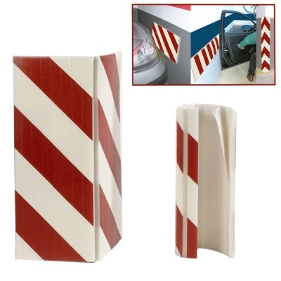 Protetor de canto em espuma com riscas vermelhas e brancas