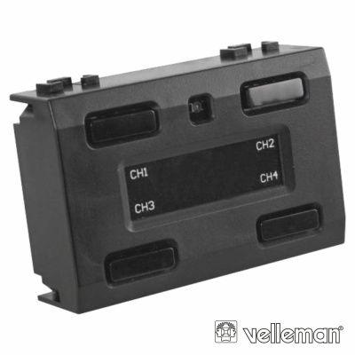Módulo eletrónico preto de quatro canais com logótipo Velleman