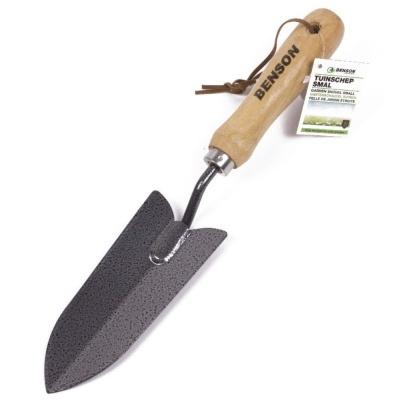 Colher de jardim pequena com cabo de madeira e lâmina metálica preta