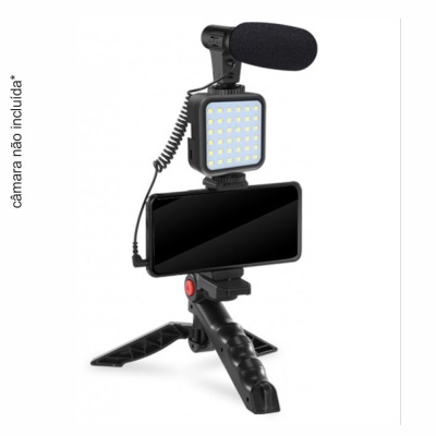 Conjunto de gravação com tripé, smartphone, microfone e luz LED