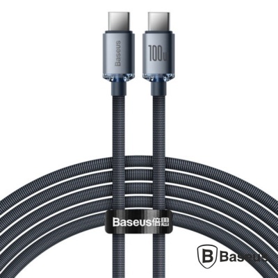 Cabo USB-C cinzento escuro com texto Baseus 100W e revestimento em tecido trançado.