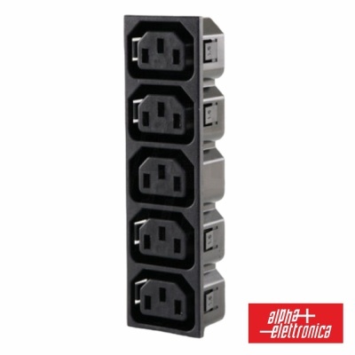 Módulo de tomadas eléctricas pretas com cinco entradas e botão lateral