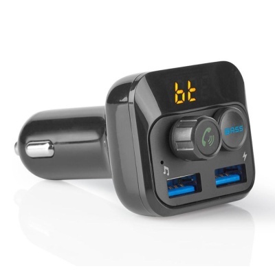 Carregador de isqueiro para carro preto com duas portas USB e botões de controlo
