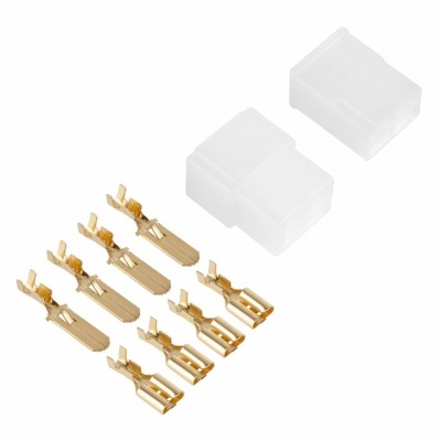 Conectores elétricos dourados e caixas plásticas brancas em fundo branco