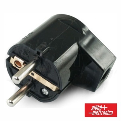 Tomada elétrica preta tipo europeu com pinos metálicos sobre fundo branco