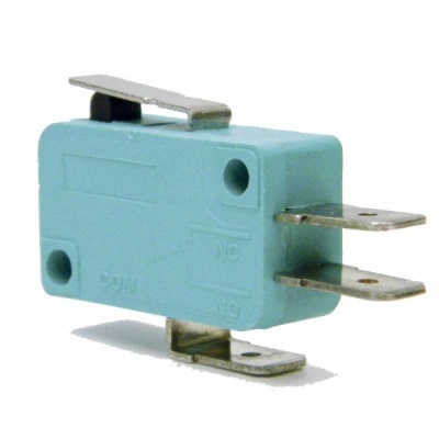 Microinterruptor azul com terminais metálicos e alavanca