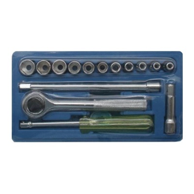 Conjunto de ferramentas com bocais, chave de catraca e cabo em bandeja azul