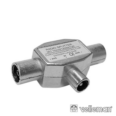 Divisor de sinais de rádio metálico com três conectores coaxiais e etiqueta adesiva branca