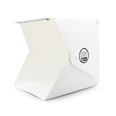 Caixa de luz branca portátil com logótipo LIGHT ROOM