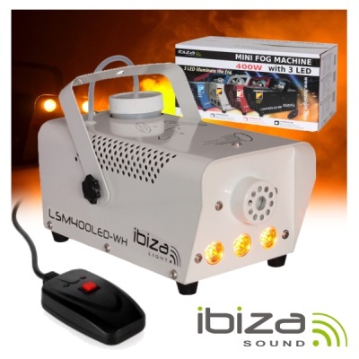 Máquina de fumo branca Ibiza Light com 3 LEDs amarelos, comando remoto preto e caixa de embalagem ao fundo.