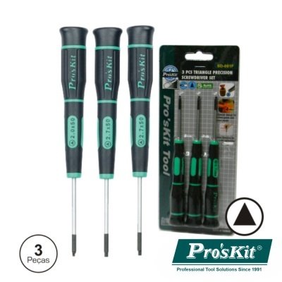 Conjunto de três chaves de fendas triangulares Pro'sKit com cabo preto e verde em embalagem de cartão.