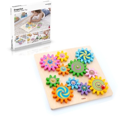 Brinquedo de engrenagens coloridas em tabuleiro de madeira com caixa ao fundo