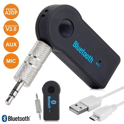 Transmissor Bluetooth preto com ficha 3.5mm prateada e cabo USB branco
