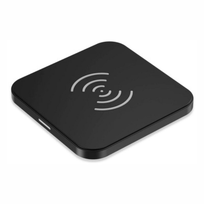 Carregador wireless preto quadrado com símbolo branco
