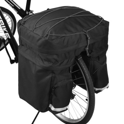 Bolsa preta para bagageira de bicicleta com cordas elásticas e detalhes refletivos