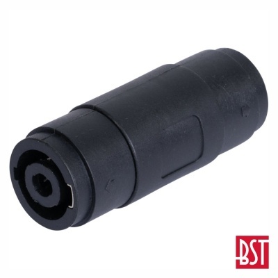 Conector adaptador preto cilíndrico em fundo branco com logo BST