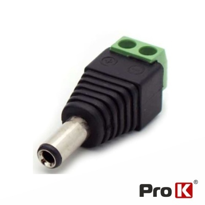 Adaptador conector elétrico preto com ponta metálica e parte superior verde